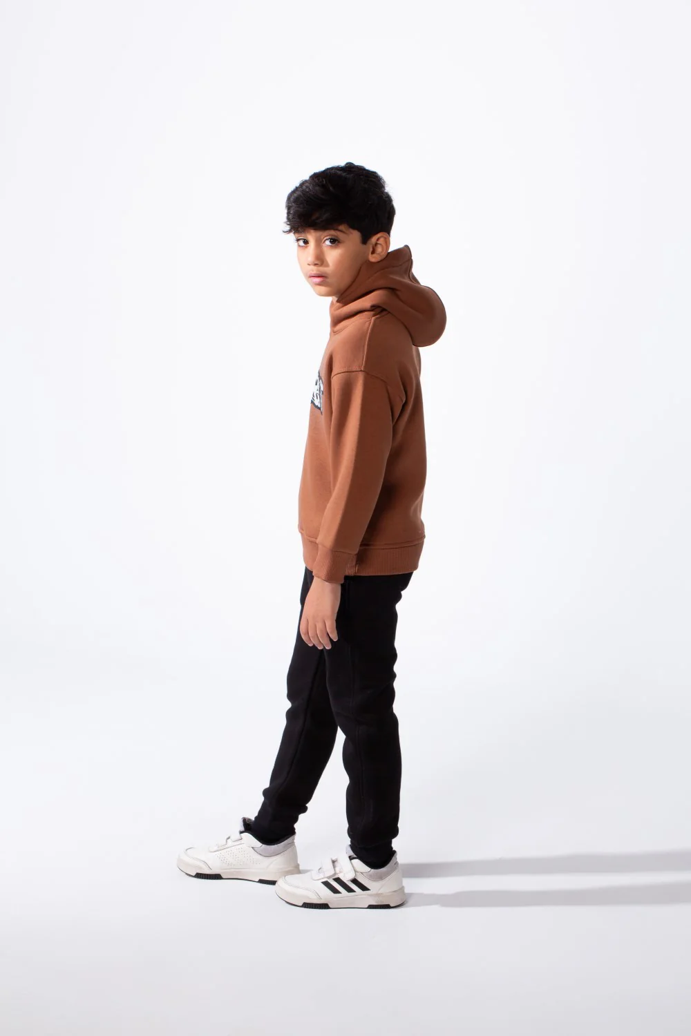 Boy’s Heart Graphic Design Casual Two-Pieces Outfit Set - Image 3