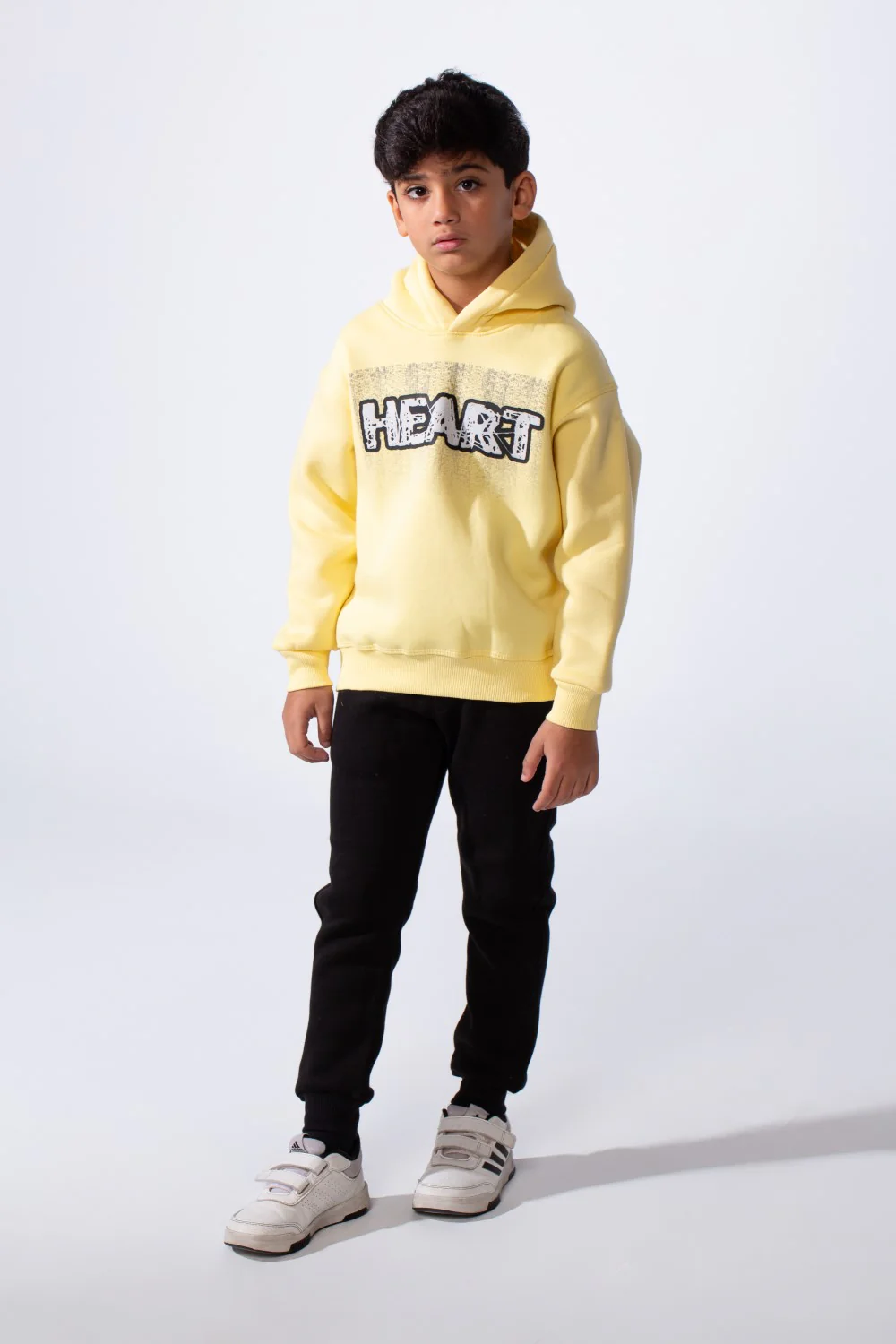 Boy’s Heart Graphic Design Casual Two-Pieces Outfit Set - Image 8
