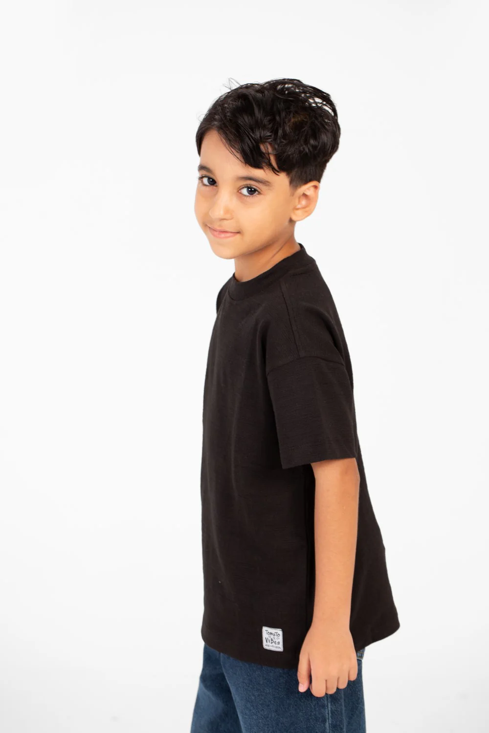 Boy's Basic Round Neck Short Sleeve T-Shirt For Everyday Wear With Unique Details - Image 3