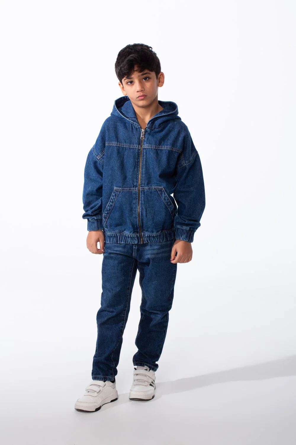 Boy's Denim Hood Dropped Shoulders Encased Elastic Cuffs And Hem Functional Front Pockets Oversize Jeans Jacket - Image 7