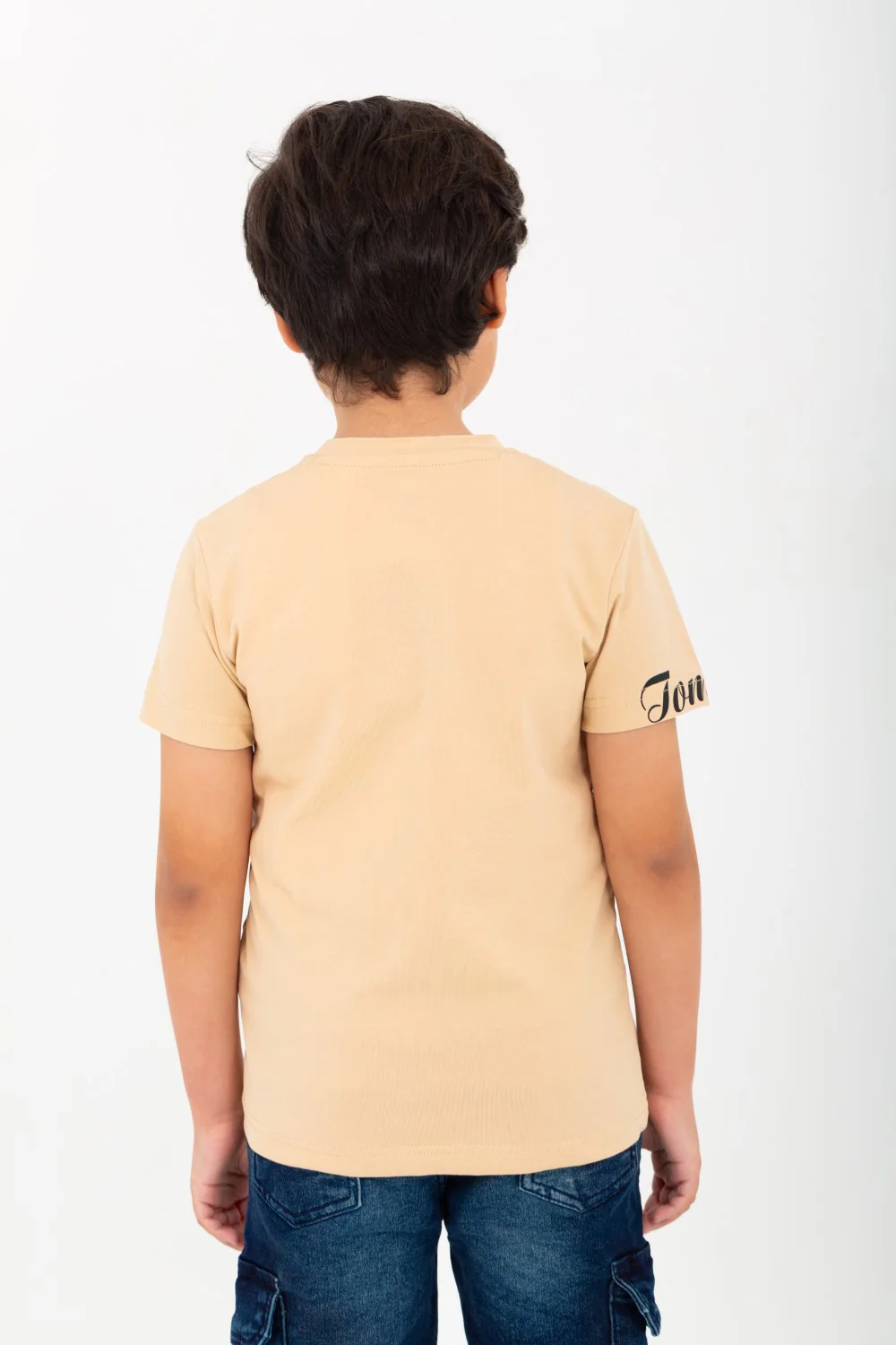 Boys' half-sleeved T-shirt made of soft cotton with a round neck and a distinctive front print - Image 3
