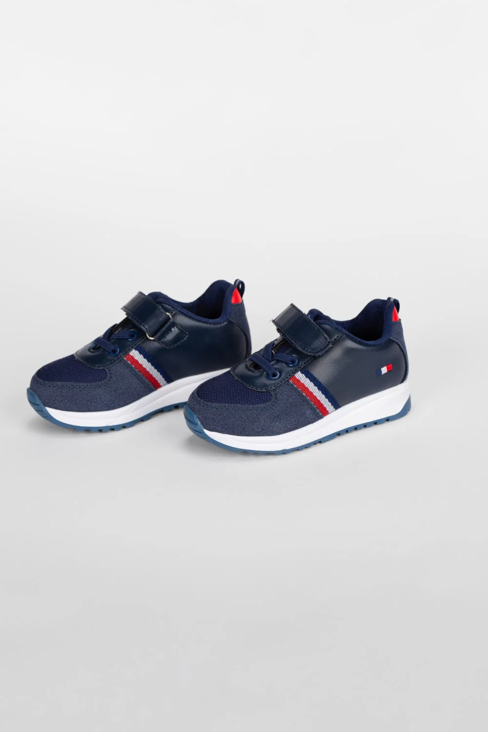 Boy's Lace Up & Chamois Running Shoes - Image 4