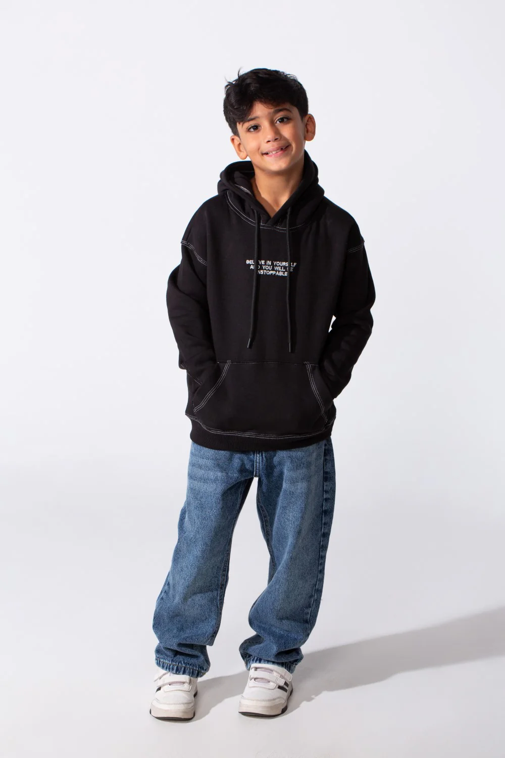 Boy's Milton Oversized Hood Sweatshirt With Text Print On The Front Long Sleeves - Image 4
