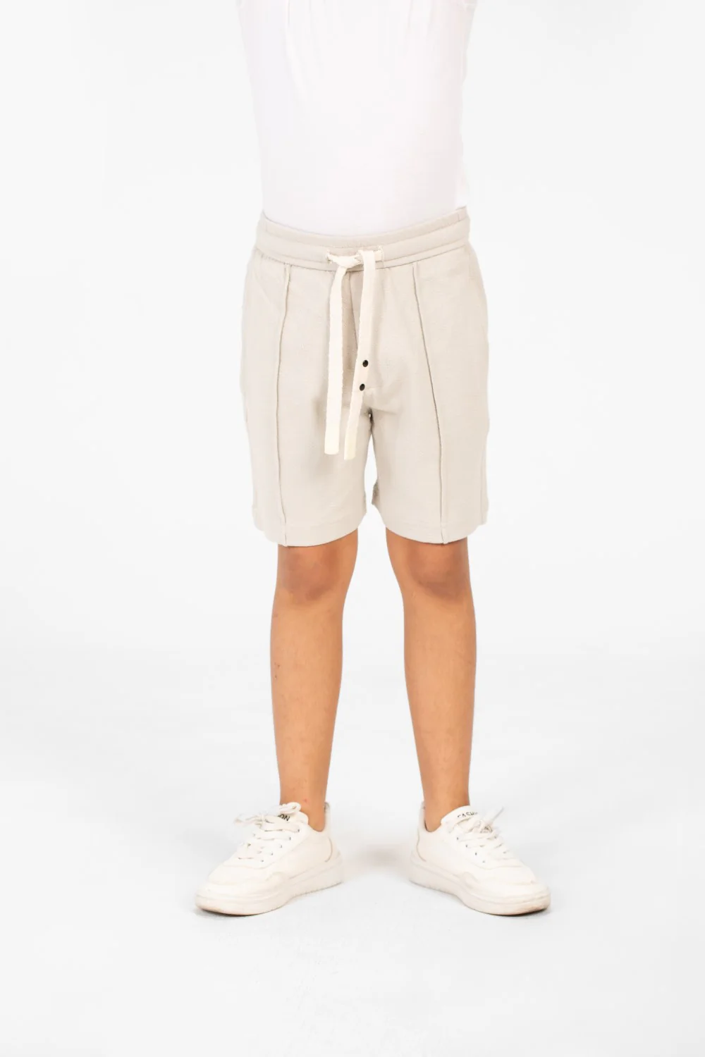 Boy's Milton Short With Elastic Waistband And Side Pockets In Modern Design - Image 13