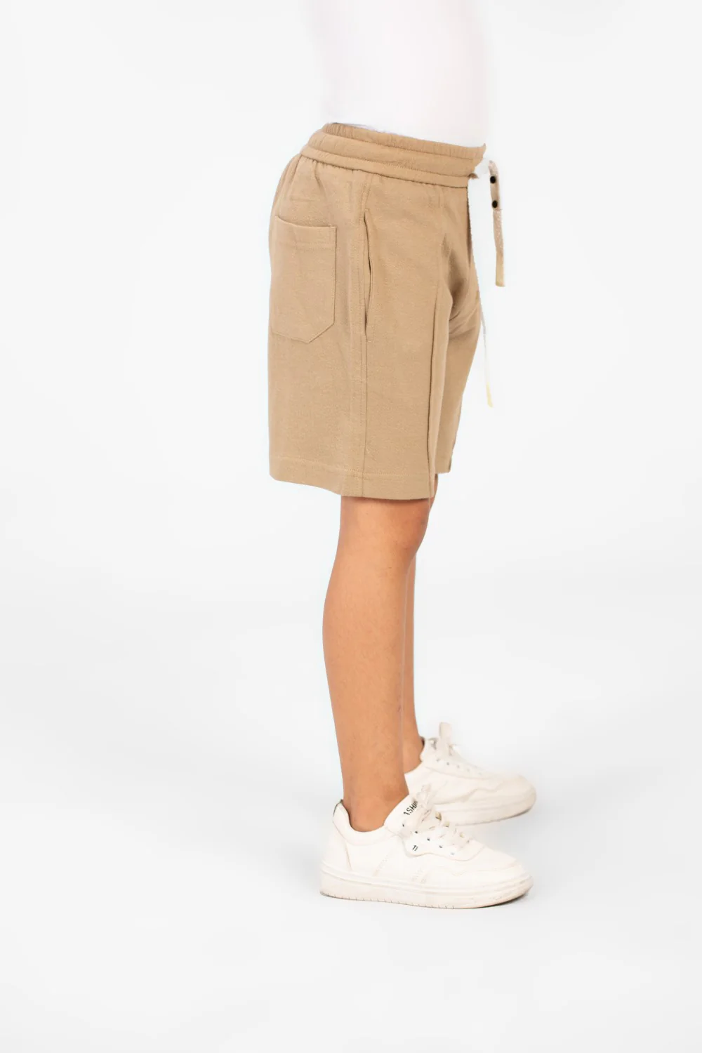 Boy's Milton Short With Elastic Waistband And Side Pockets In Modern Design - Image 19