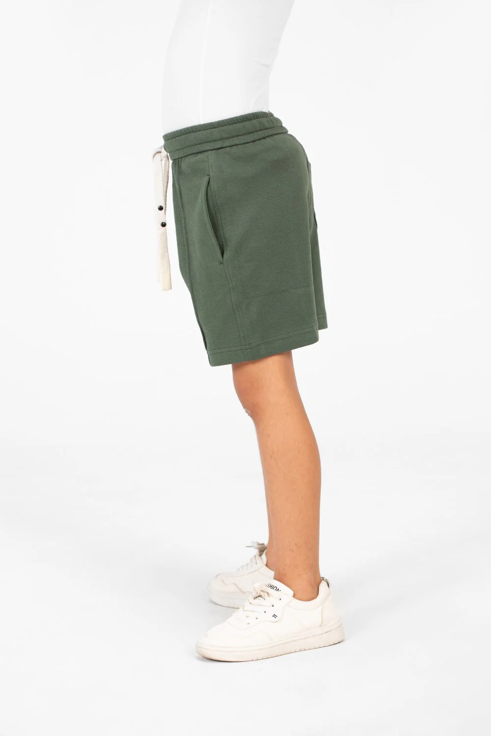 Boy's Milton Short With Elastic Waistband And Side Pockets In Modern Design - Image 8