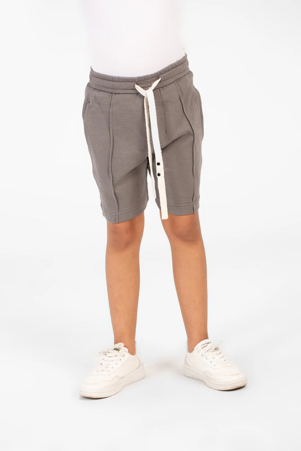 Boy's Milton Short With Elastic Waistband And Side Pockets In Modern Design - Image 9