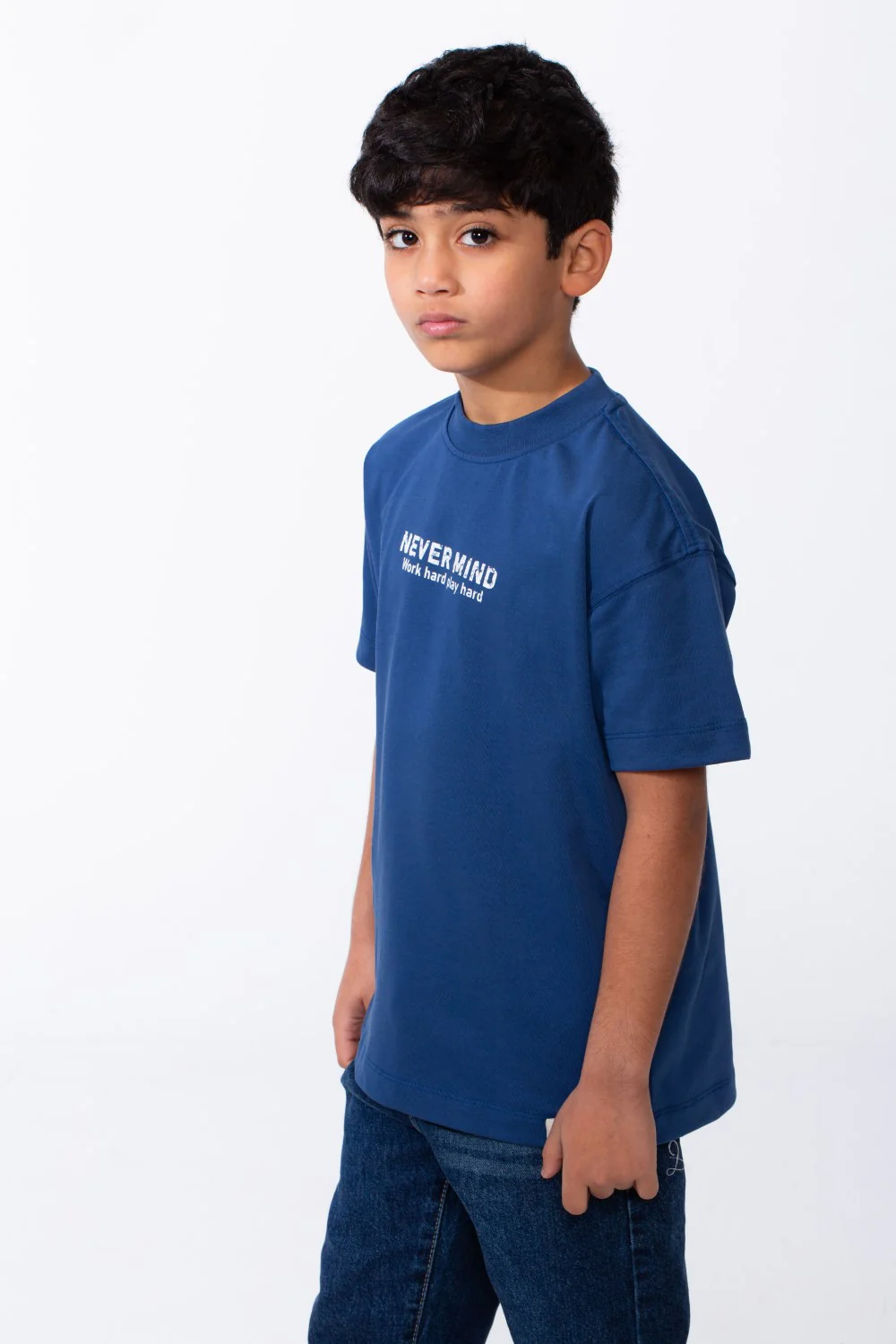 Boy's Modern Oversized Mock Neckline Crisp Contrast Print Short Sleeves Versatile T-Shirt - Image 4