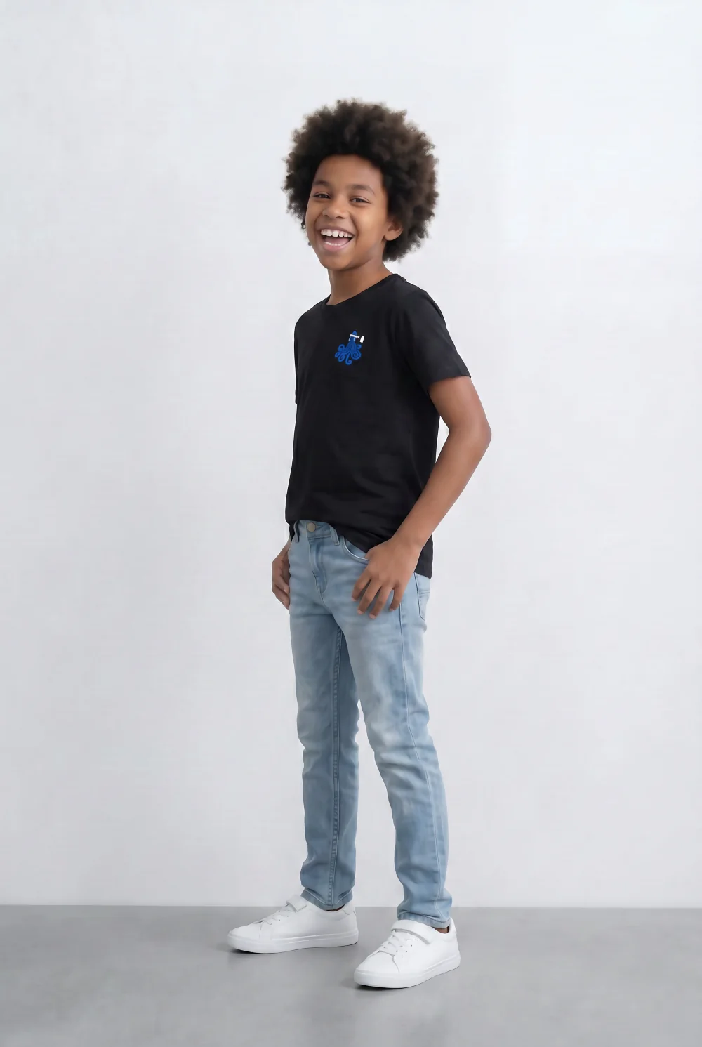Boy's Oversized Casual T-shirt Embroidered Octopus Patch For Everyday Cool Style - Image 4