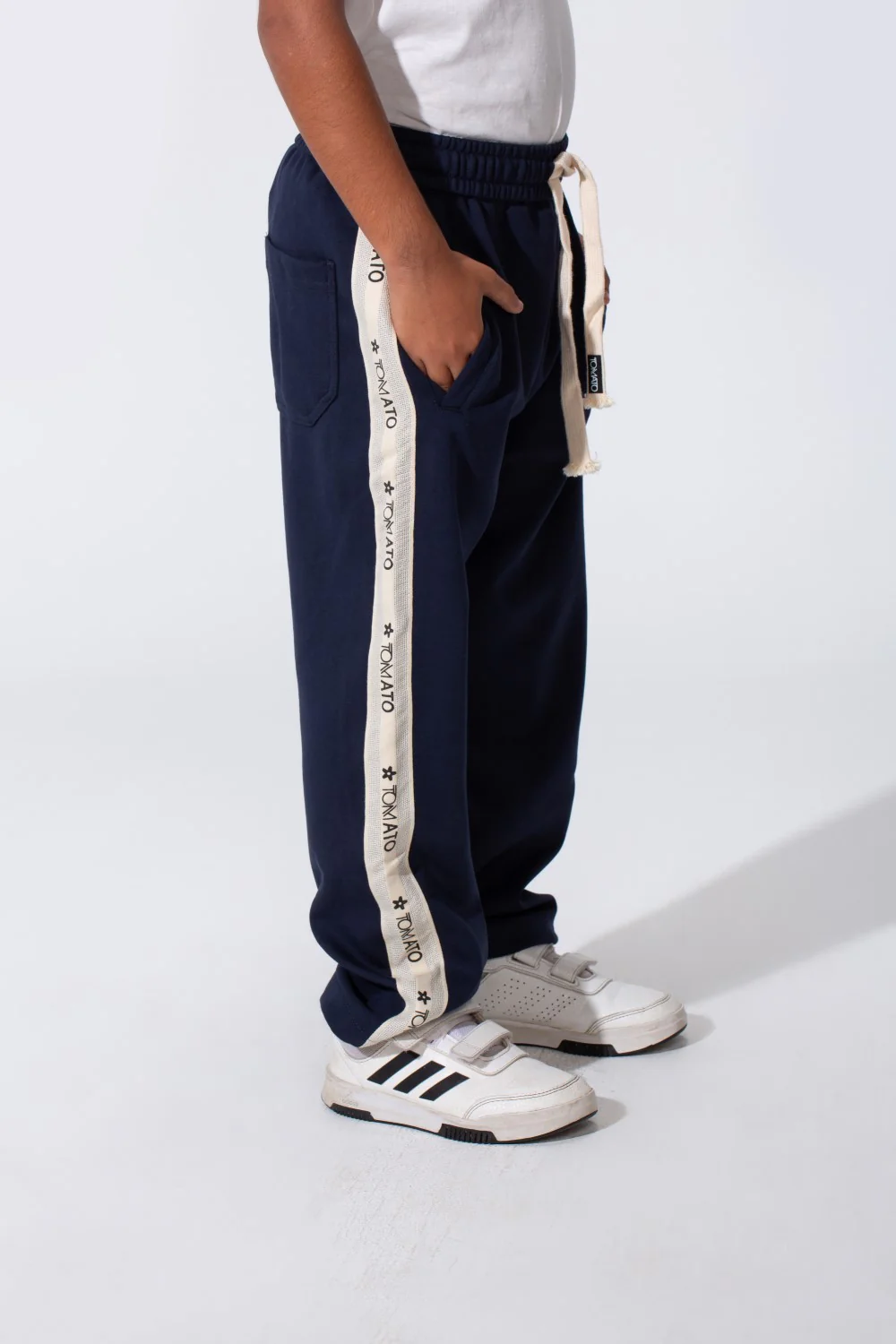 Boy's Oversized Sweatpants With A Tomato Stripe On The Side And Pockets - Image 19