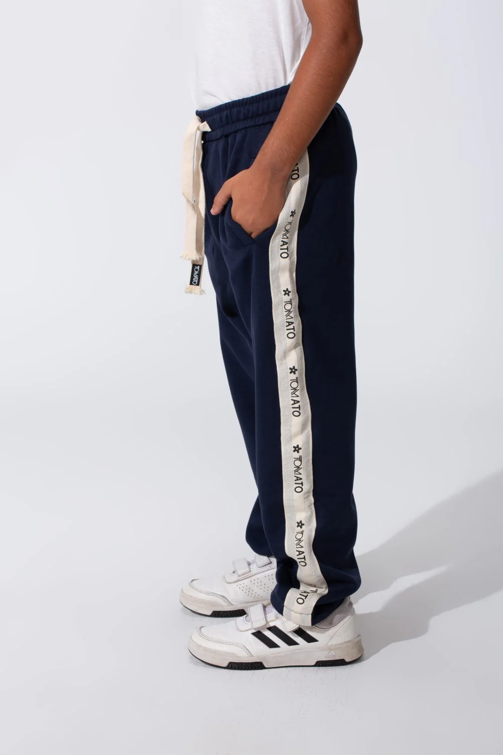 Boy's Oversized Sweatpants With A Tomato Stripe On The Side And Pockets - Image 20