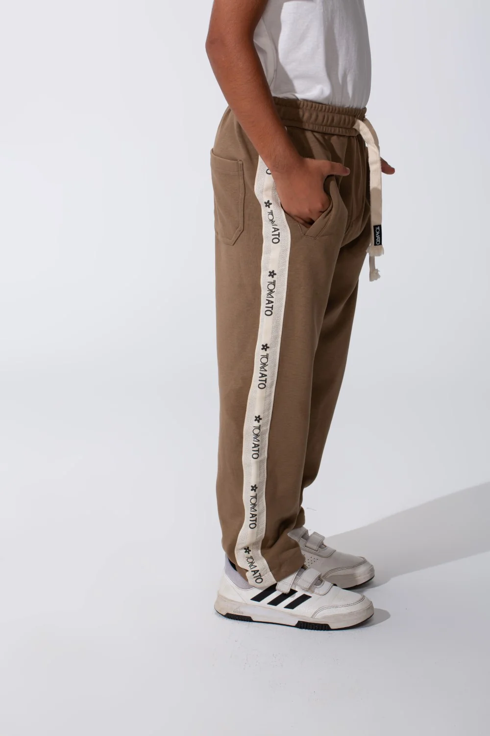 Boy's Oversized Sweatpants With A Tomato Stripe On The Side And Pockets - Image 23
