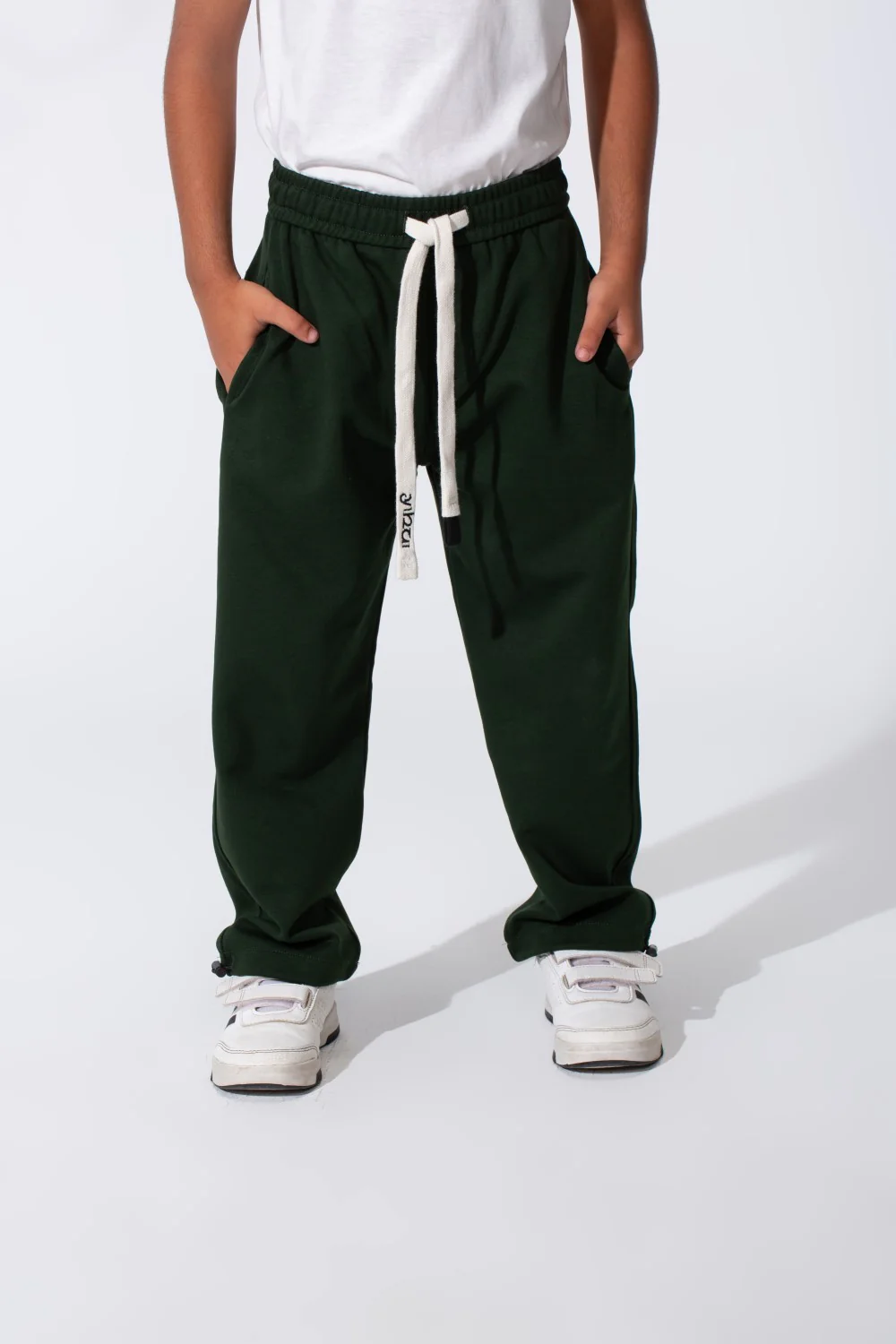 Boy's Oversized Sweatpants With Back Pocket And Drawstring At The Waist - Image 5