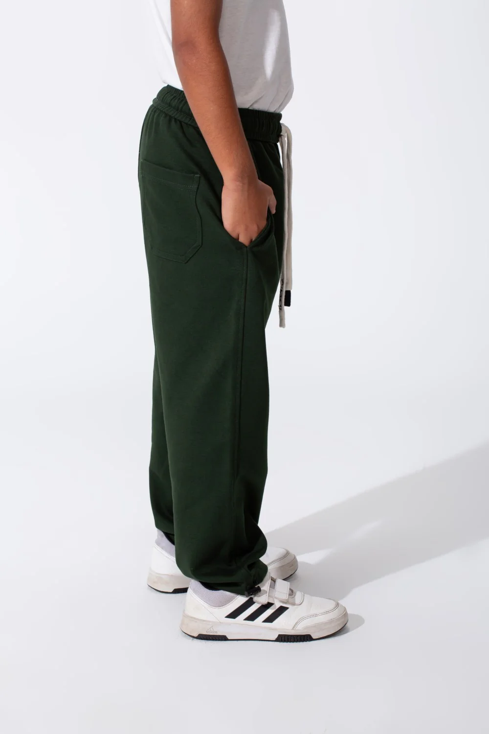 Boy's Oversized Sweatpants With Back Pocket And Drawstring At The Waist - Image 7