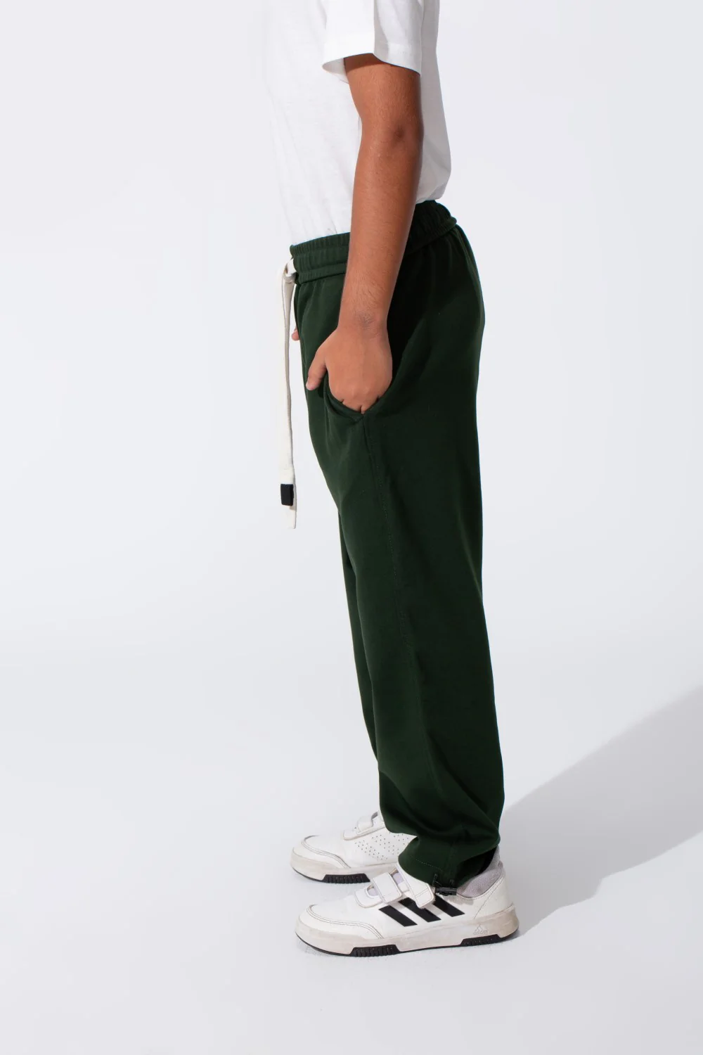 Boy's Oversized Sweatpants With Back Pocket And Drawstring At The Waist - Image 8