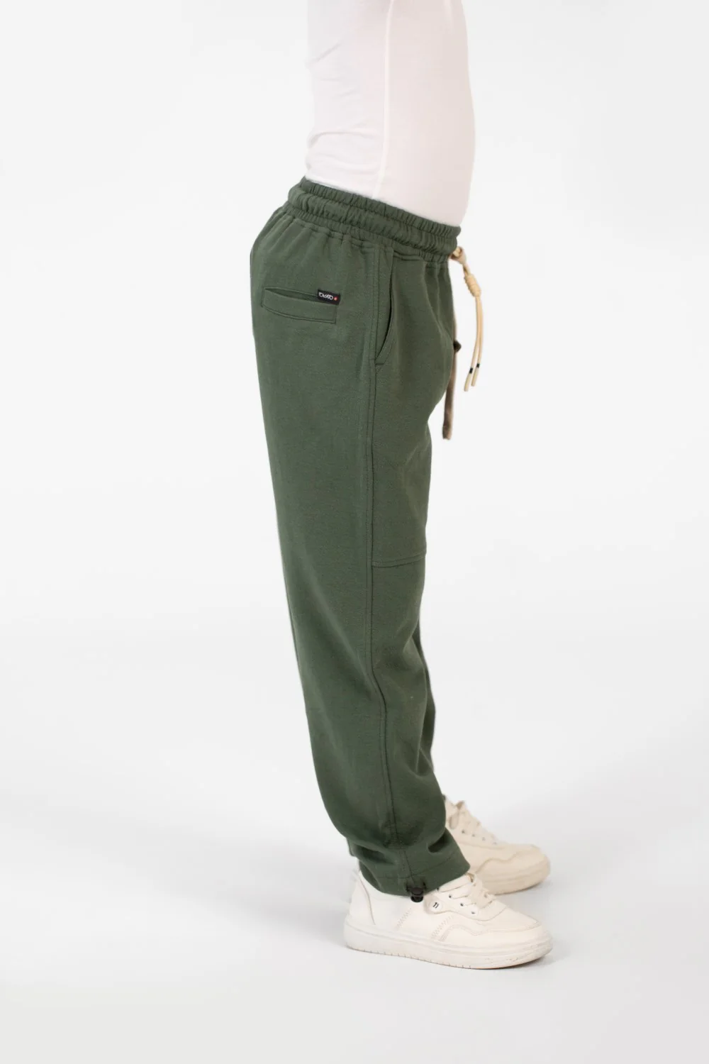 Boys' Oversized Sweatpants With Elastic Waistband And Pockets In A Modern Design - Image 11