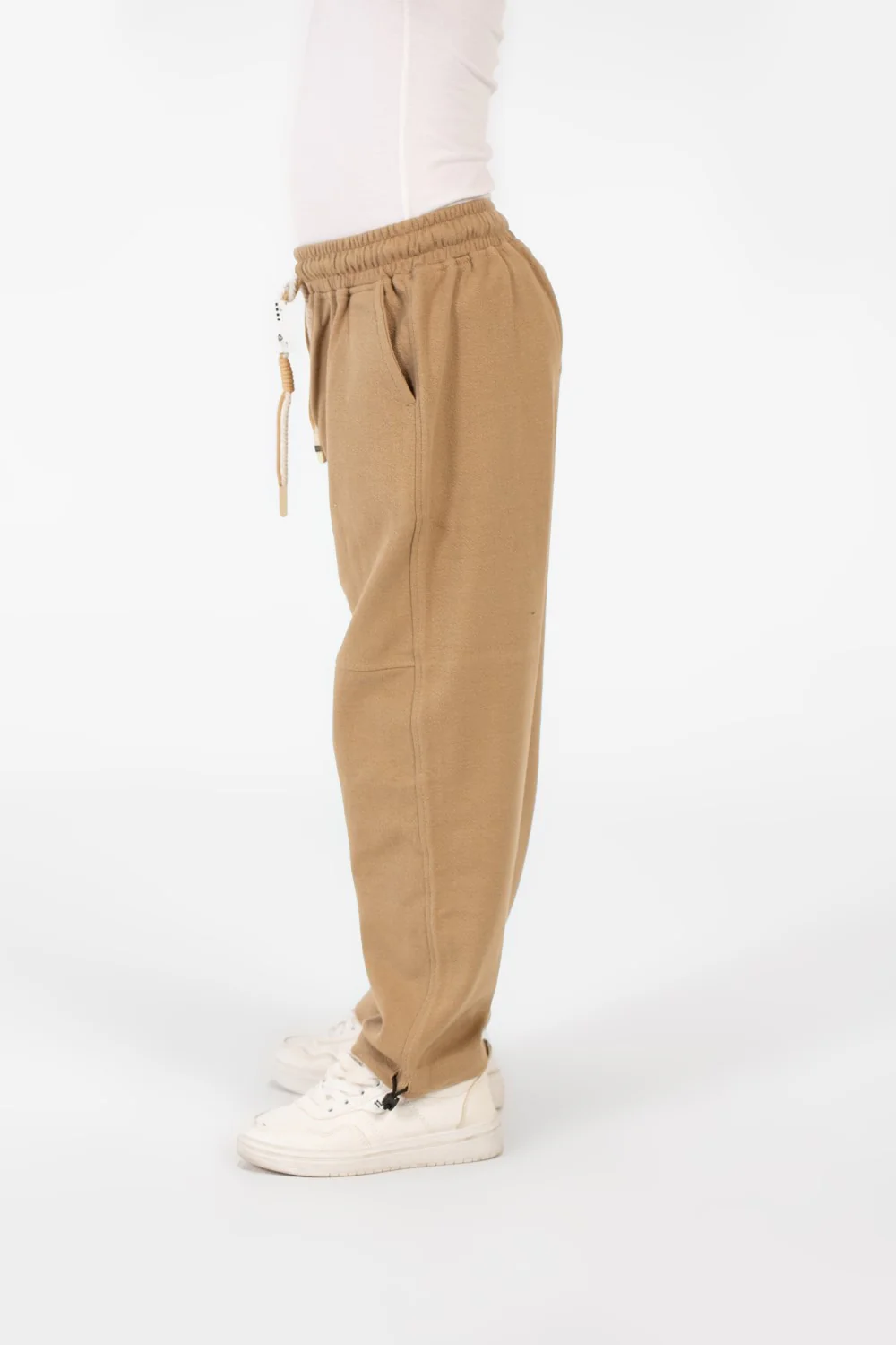 Boys' Oversized Sweatpants With Elastic Waistband And Pockets In A Modern Design - Image 20