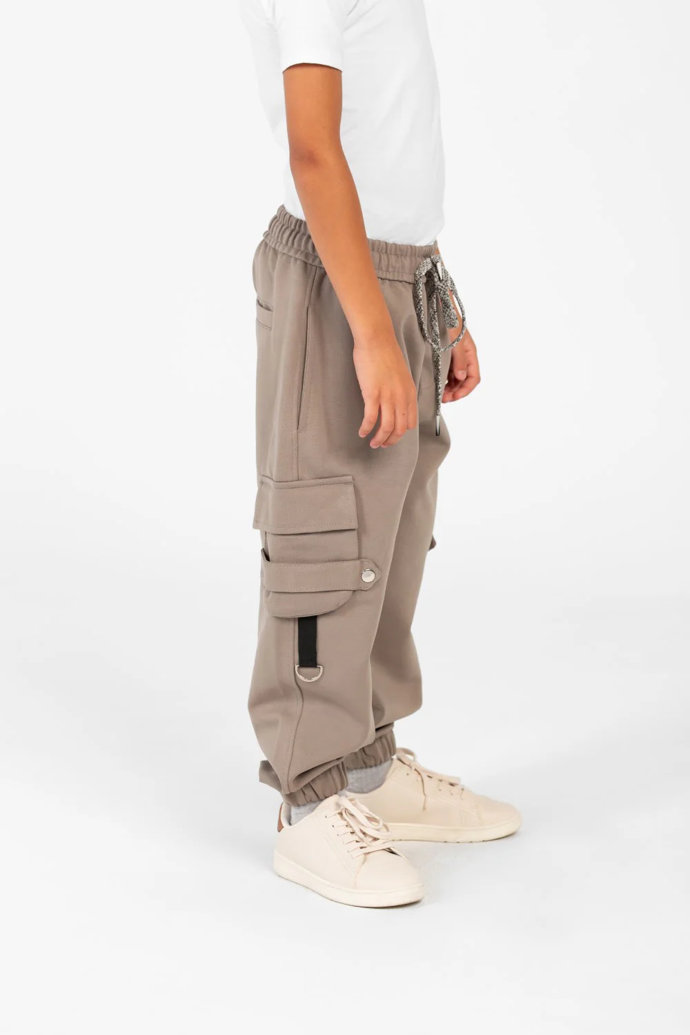 Boy's Oversized Sweatpants With Elastic Waistband And Side Pockets - Image 15