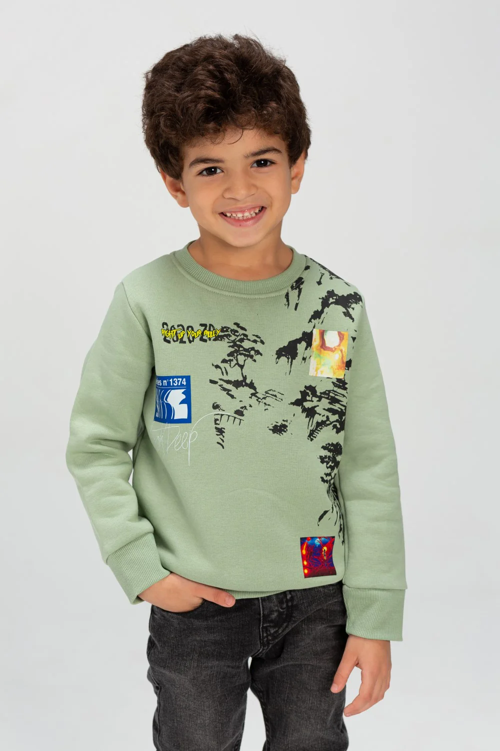Boy's Regular Fit Made Of Comfort Melton Rounded Neck Padded Printed Sweatshirt - Image 9
