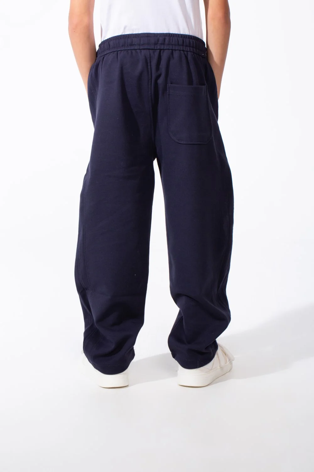 Boy's Relaxed Wide-Leg Design Elastic Waist Side Pockets Maximum Comfort Casual Look Perfect For Everyday Sweatpants - Image 10