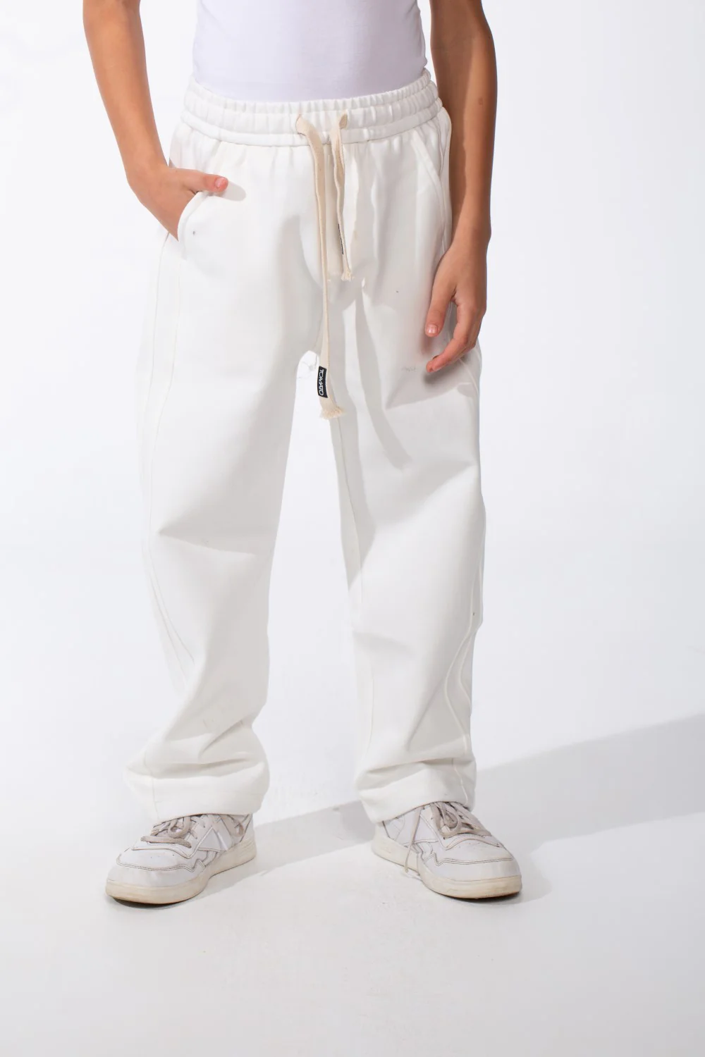 Boy's Relaxed Wide-Leg Design Elastic Waist Side Pockets Maximum Comfort Casual Look Perfect For Everyday Sweatpants - Image 17