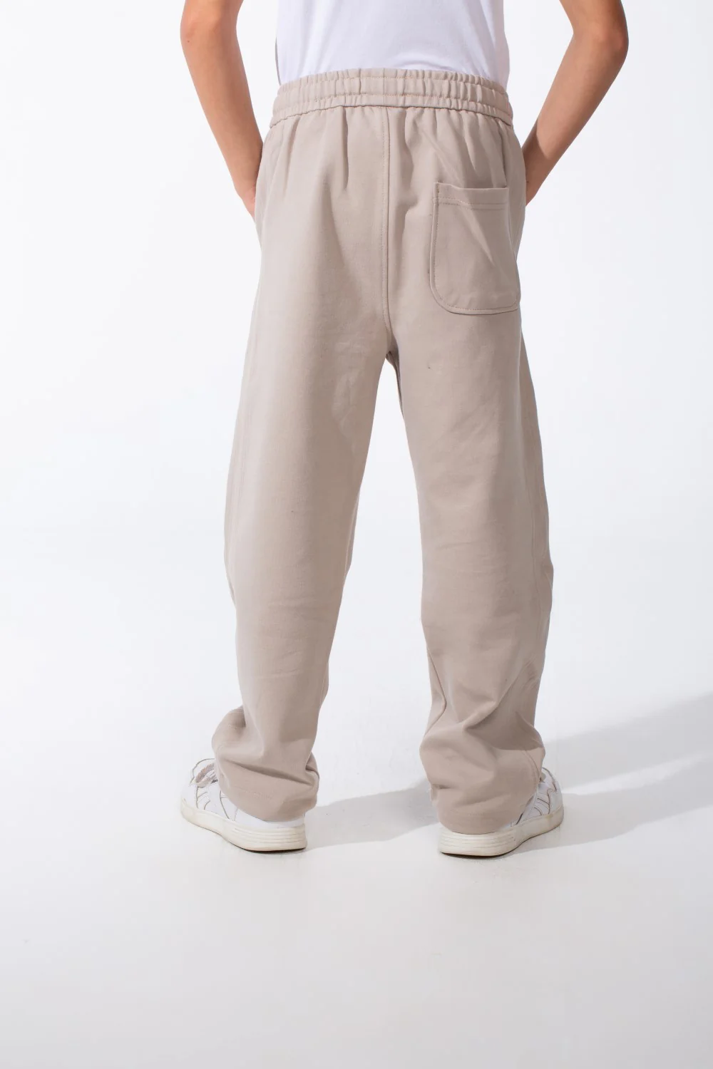 Boy's Relaxed Wide-Leg Design Elastic Waist Side Pockets Maximum Comfort Casual Look Perfect For Everyday Sweatpants - Image 2