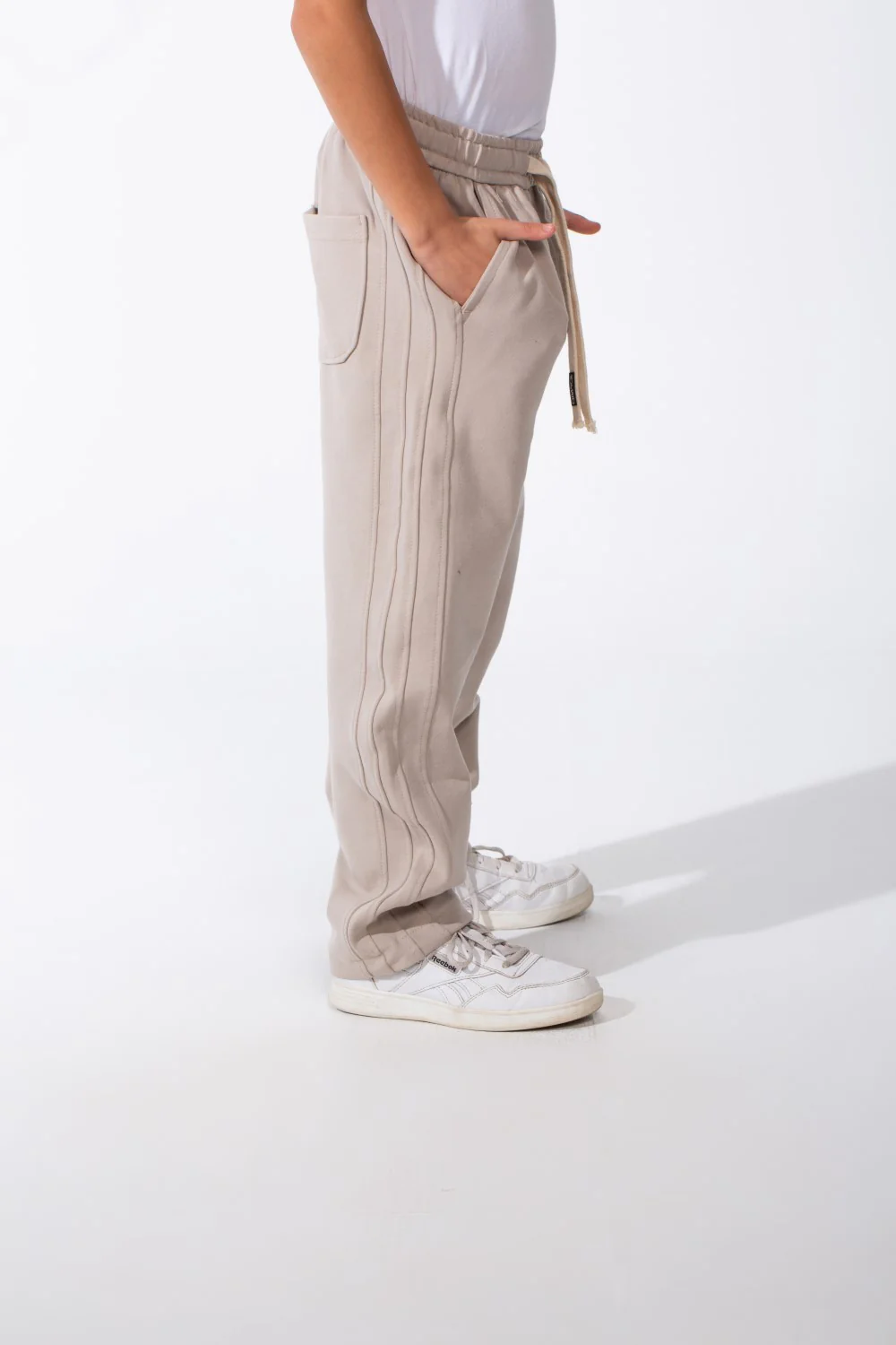 Boy's Relaxed Wide-Leg Design Elastic Waist Side Pockets Maximum Comfort Casual Look Perfect For Everyday Sweatpants - Image 3