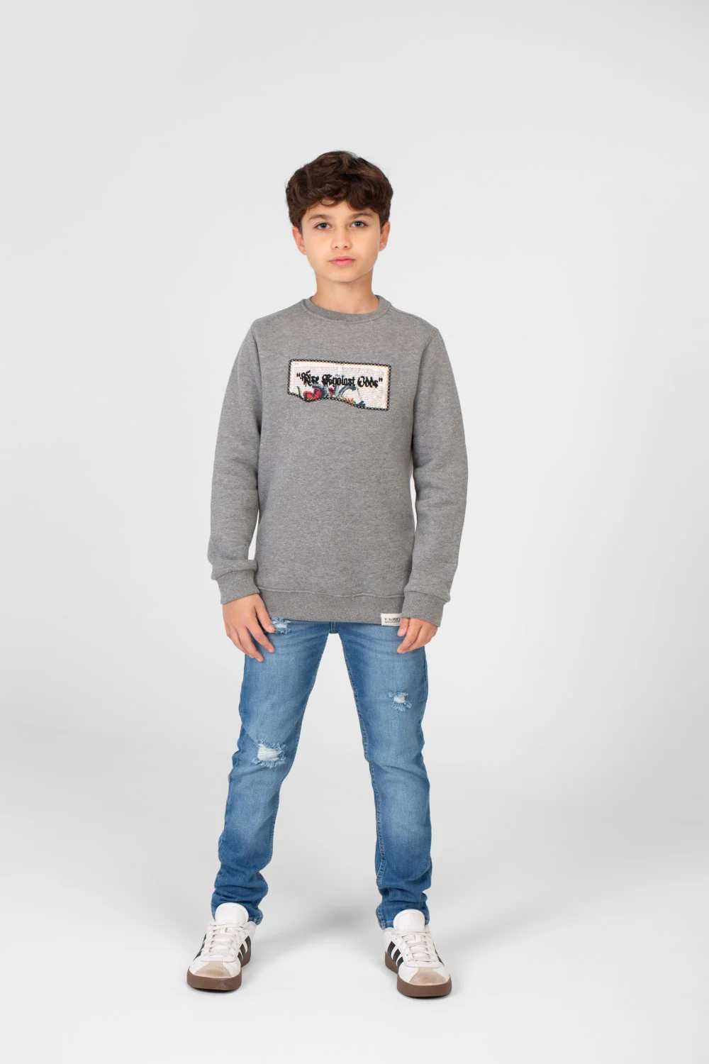 Boy's Round Neck Sweatshirt With Graphic Print - Image 4