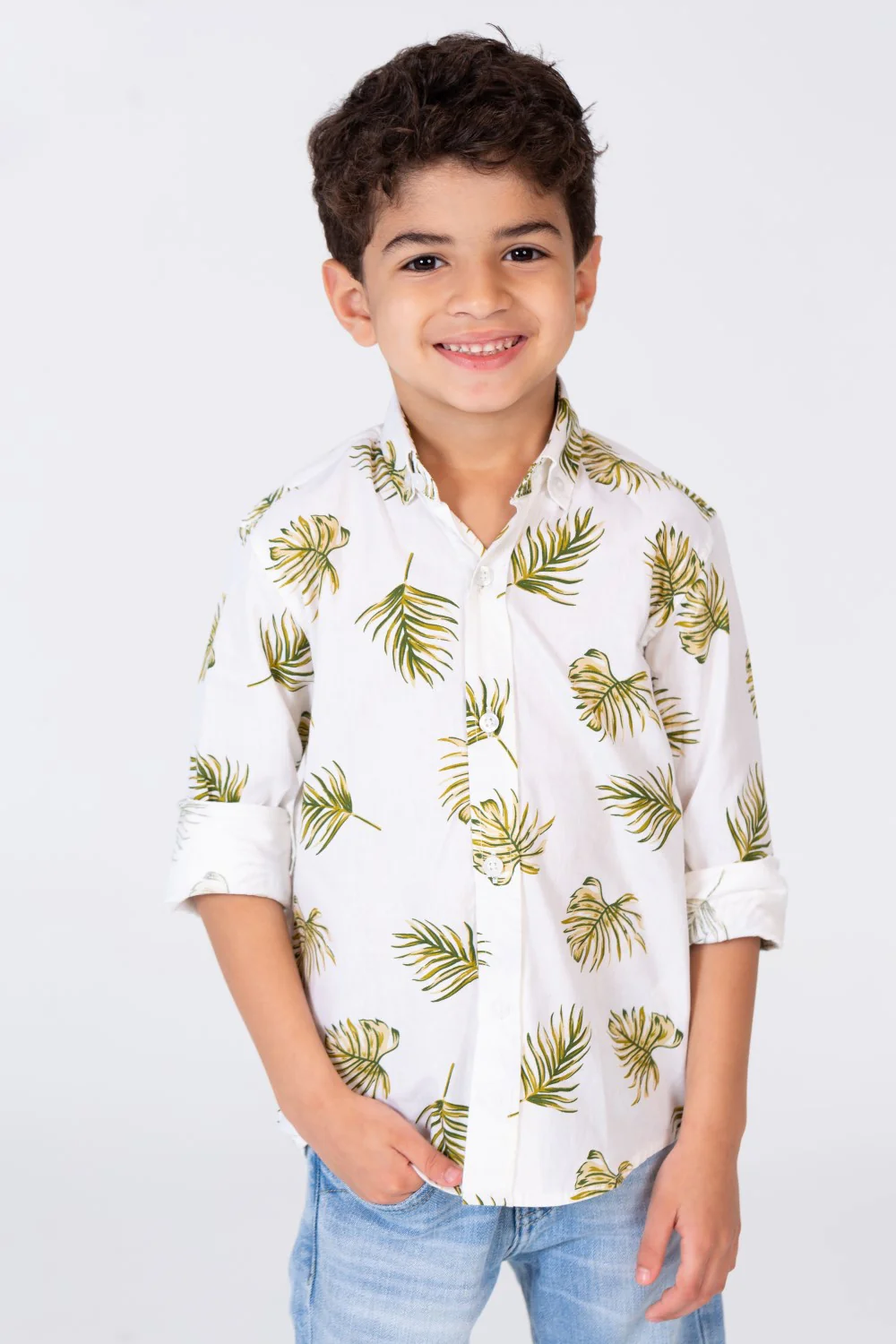 Boys Shirt In Trendy Summer Colors With A Material That Suits Every Day - Image 3