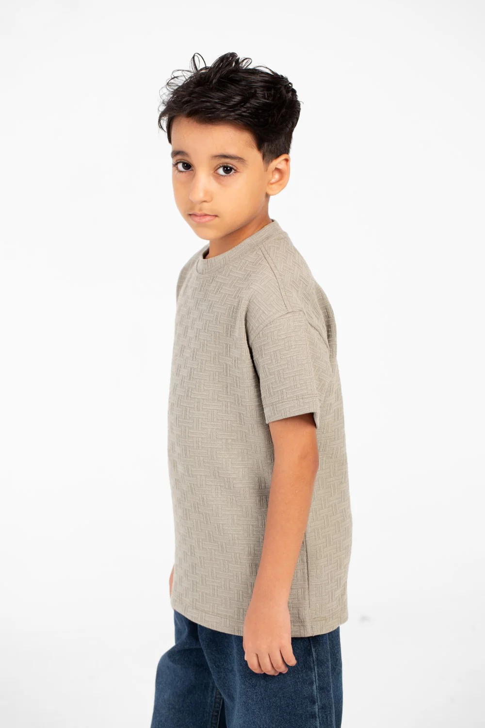 Boy's Short Sleeved T-shirt With Basic Details And A Modern High Quality Design - Image 11