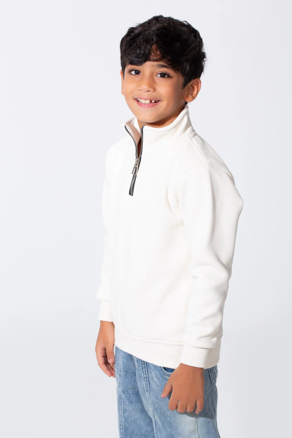 Boy's Slim Fit Front Half Zip Sweatshirt With Long Sleeves - Image 11
