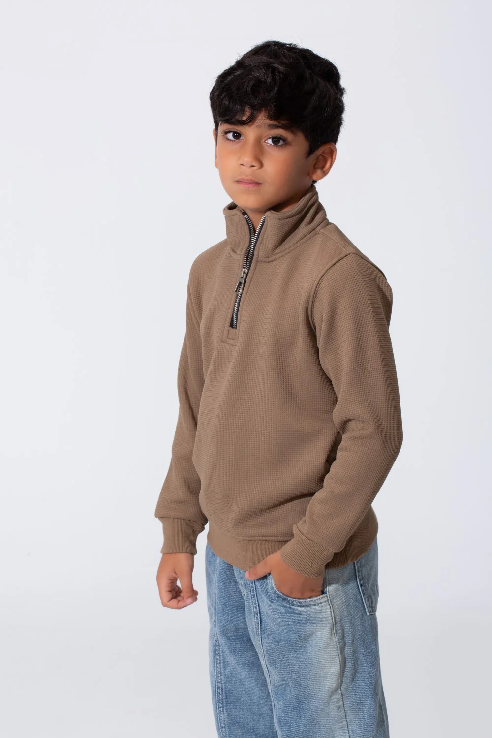 Boy's Slim Fit Front Half Zip Sweatshirt With Long Sleeves - Image 15
