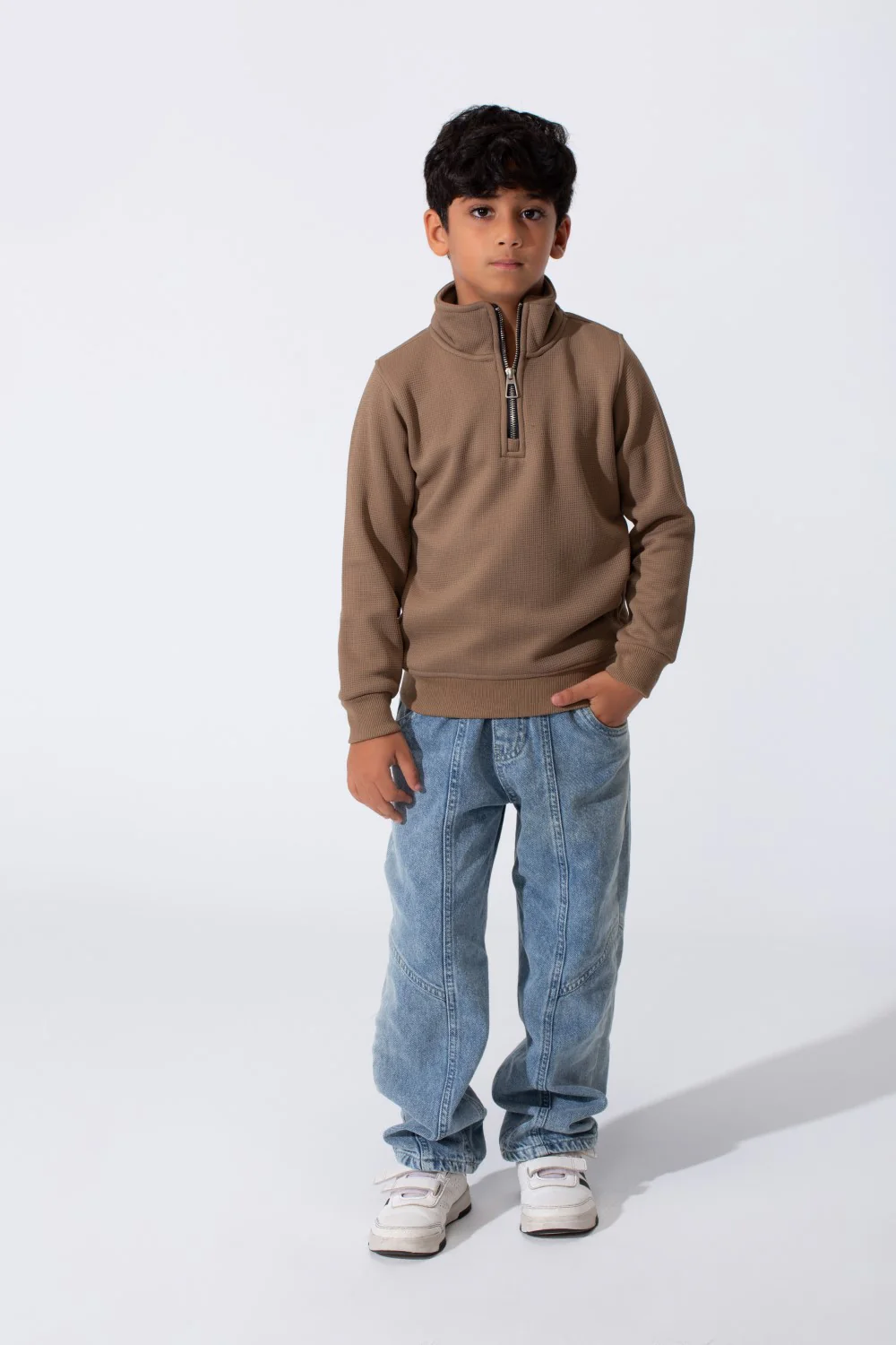 Boy's Slim Fit Front Half Zip Sweatshirt With Long Sleeves - Image 16