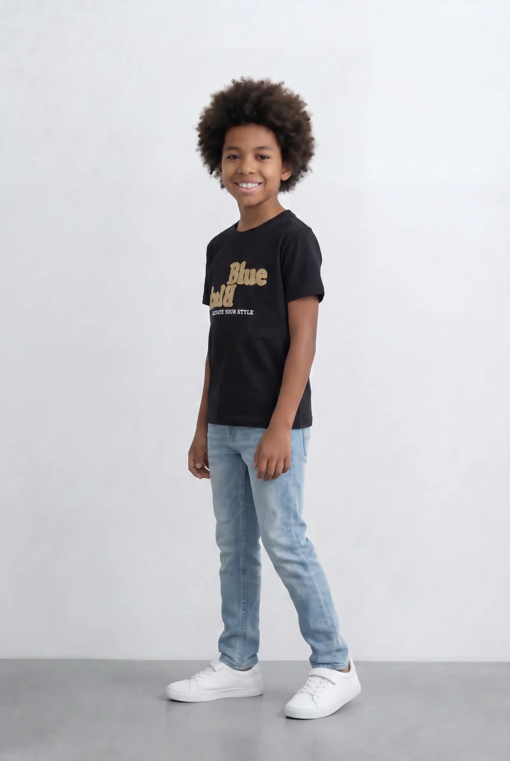 Boy's Slim Fit Tomato Store Round Neck T-Shirt Stylish Embroidered Logo For Comfort & Confidence - Image 4