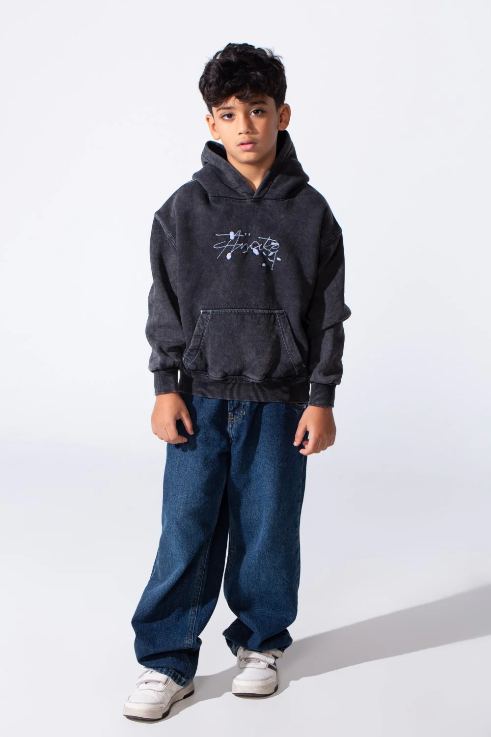Boy's Slim Fit Washed Hoodie Sweatshirt With Front Pocket - Image 4
