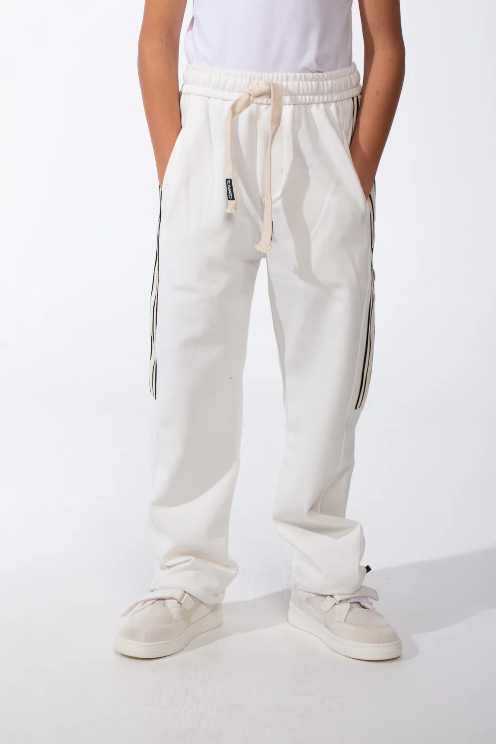 Boy's Sporty Wide-Leg Design Contrast Side Stripes Side Pockets Trendy Athletic Style For Daily Use Sweatpants - Image 21