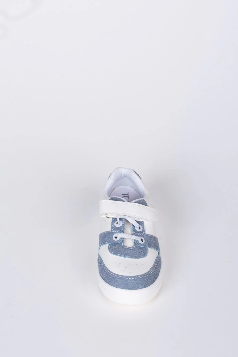 Boy's Stylish Sneakers Made With Breathable High Quality Materials - Image 6