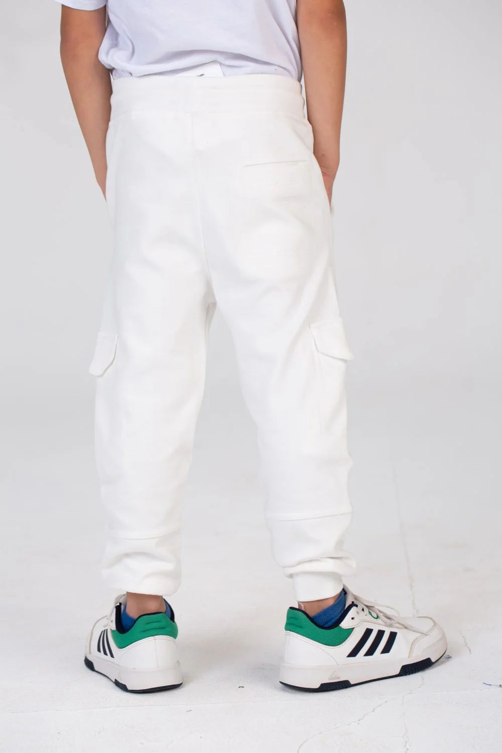 Boys Sweatpants With An Elasticated Waistband And Unique Side Pockets - Image 11
