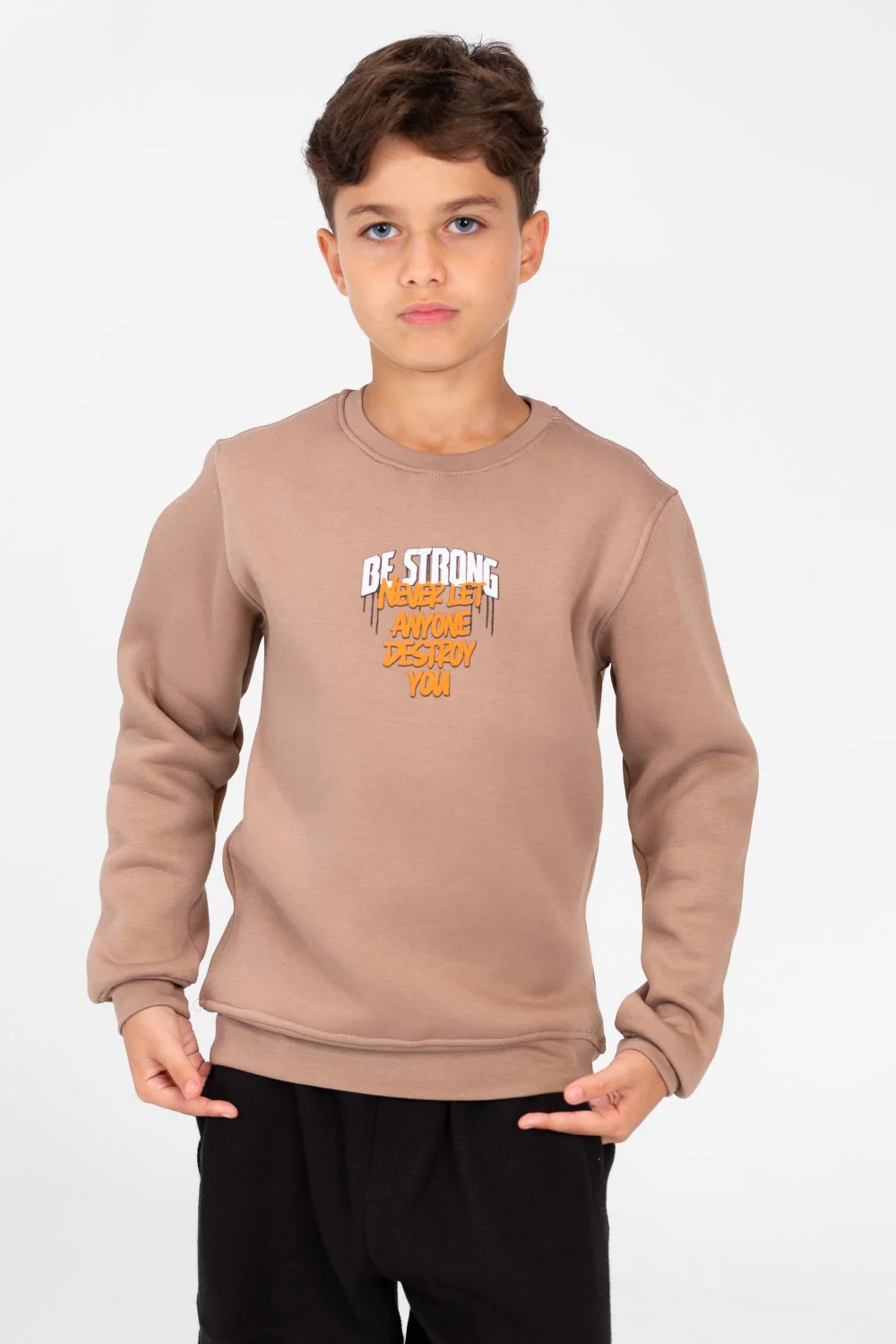 Boy's Sweatshirt With A Round Neck And Front Print - Image 5
