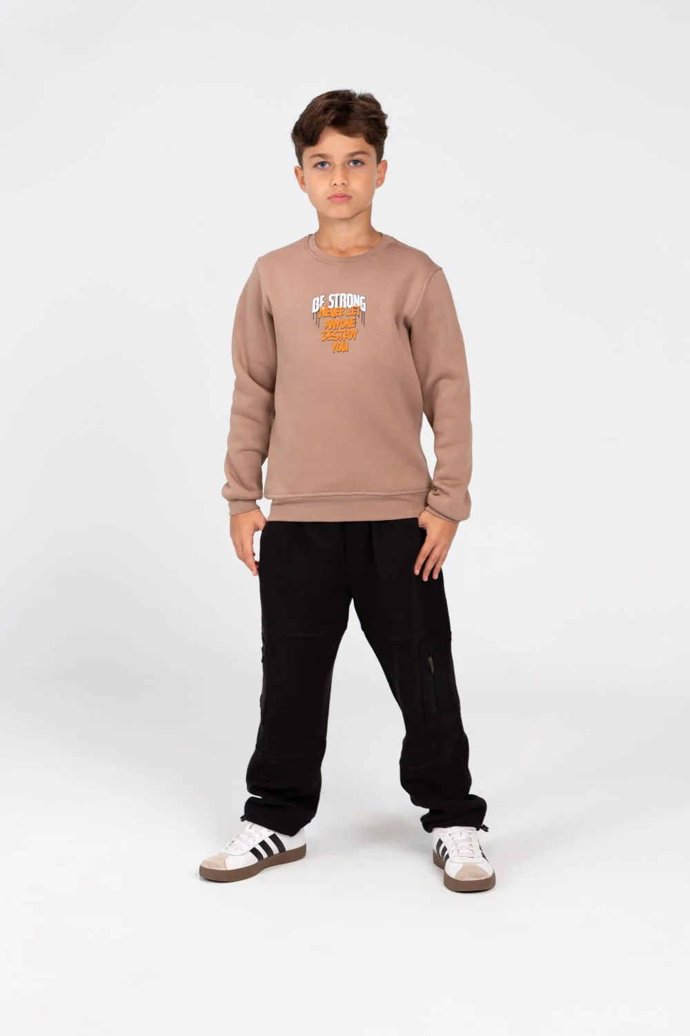 Boy's Sweatshirt With A Round Neck And Front Print - Image 8