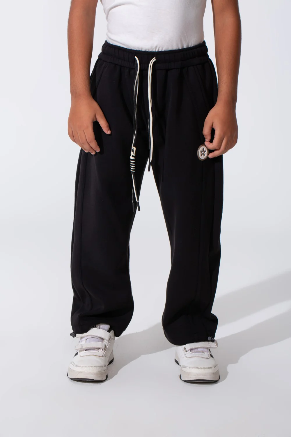 Boy's Tomato Oversized Sweatpants With Drawstring Waist And Pockets - Image 5