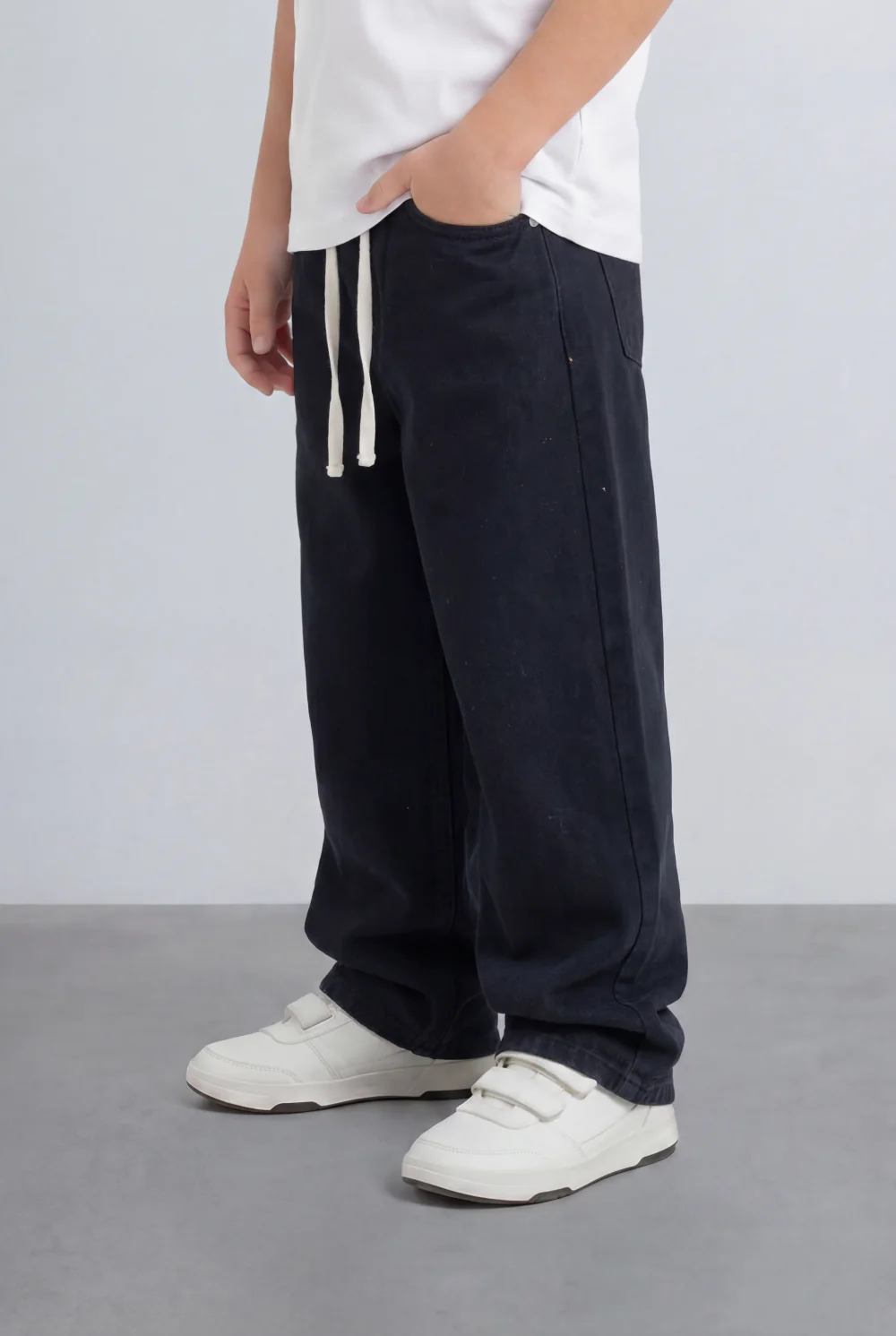 Boy's Tomato Store Boyfriend Jens Pants Elastic Waist Draw Cord Detail Side Utility Pockets - Image 4