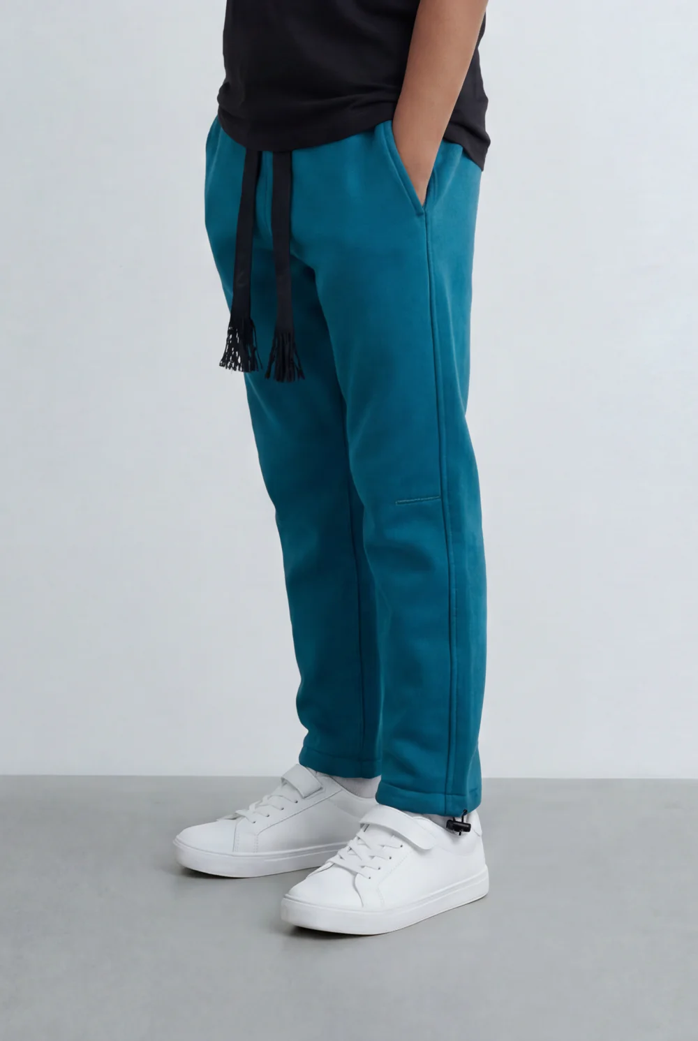 Boy's Tomato Store Jogger Sweatpants Contrast Side Piping Elastic Waistband Melton Regular Fit - Image 16