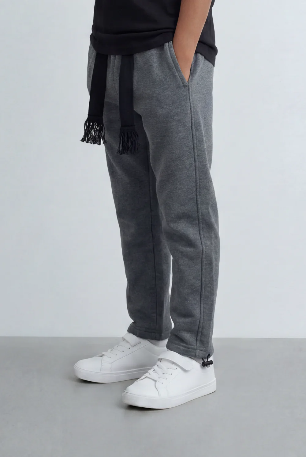 Boy's Tomato Store Jogger Sweatpants Contrast Side Piping Elastic Waistband Melton Regular Fit - Image 4