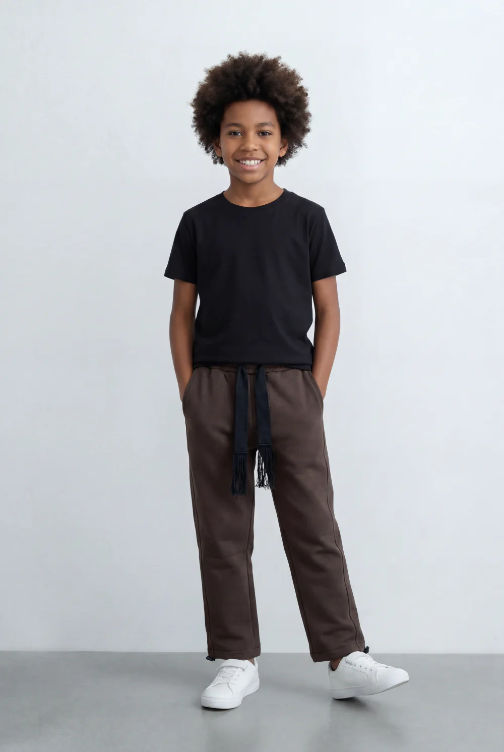 Boy's Tomato Store Jogger Sweatpants Contrast Side Piping Elastic Waistband Melton Regular Fit - Image 7