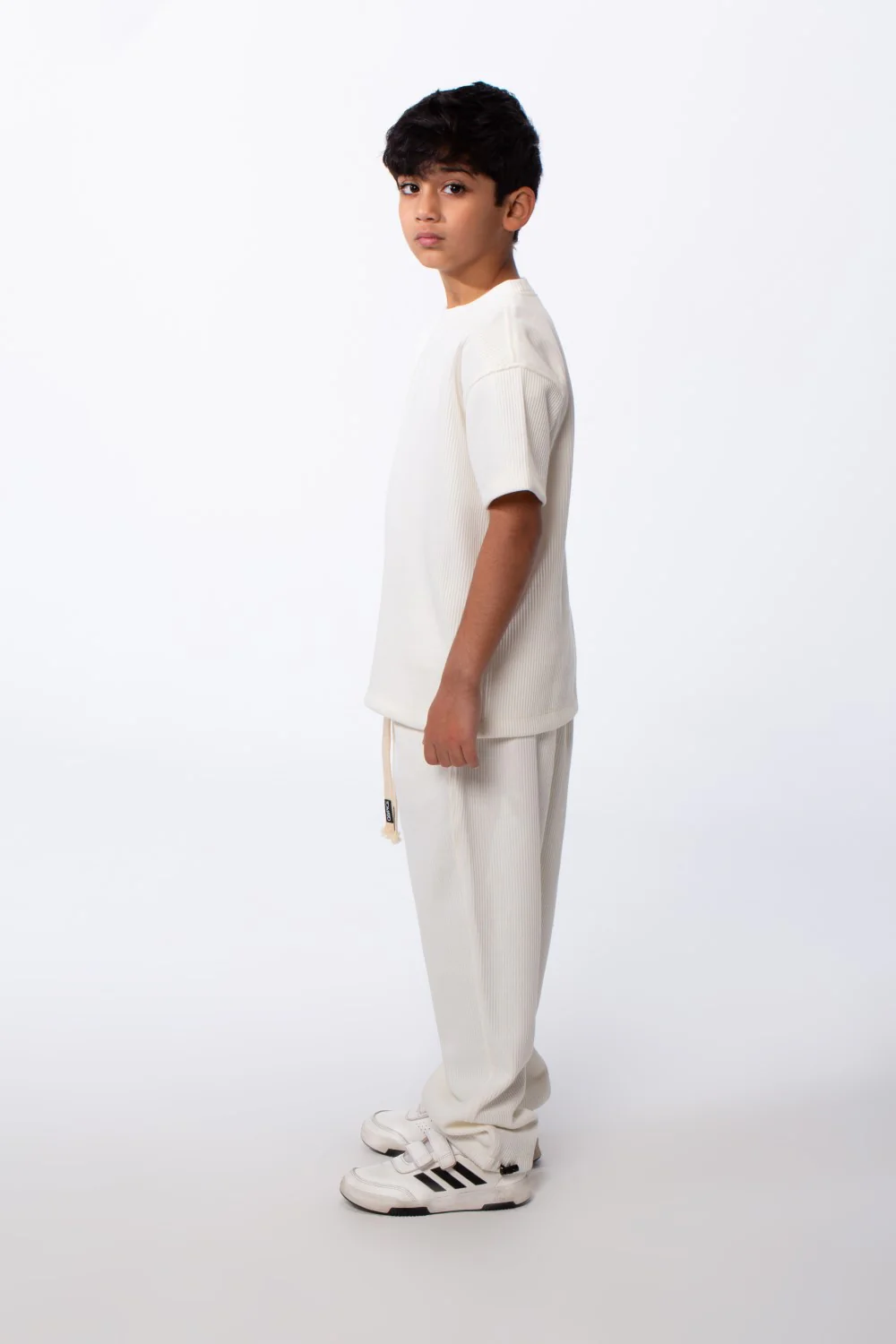 Boy's Two-Piece Tomato Store Set Short Sleeve Classic Crew Neckline Modern Oversize Elasticated Waistband Casual Everyday Wear Outfit - Image 8