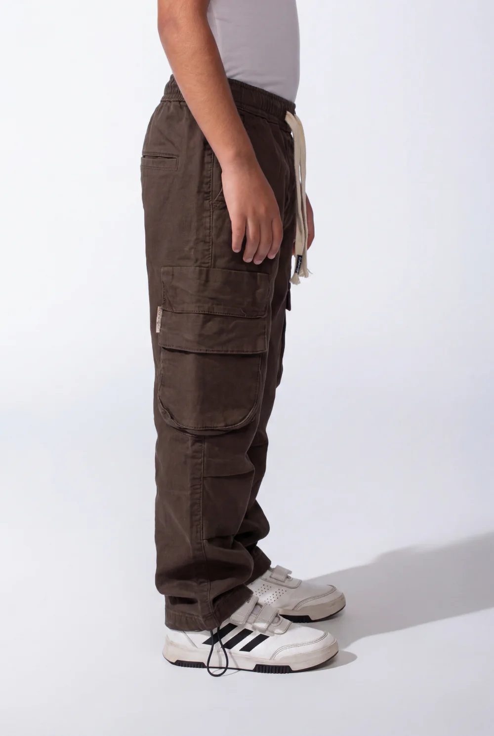 Boy's Wide-Leg Design Elastic Waist Side Cargo Pockets Hams Bungee Cords Versatile Urban Style Cargo Pants - Image 10