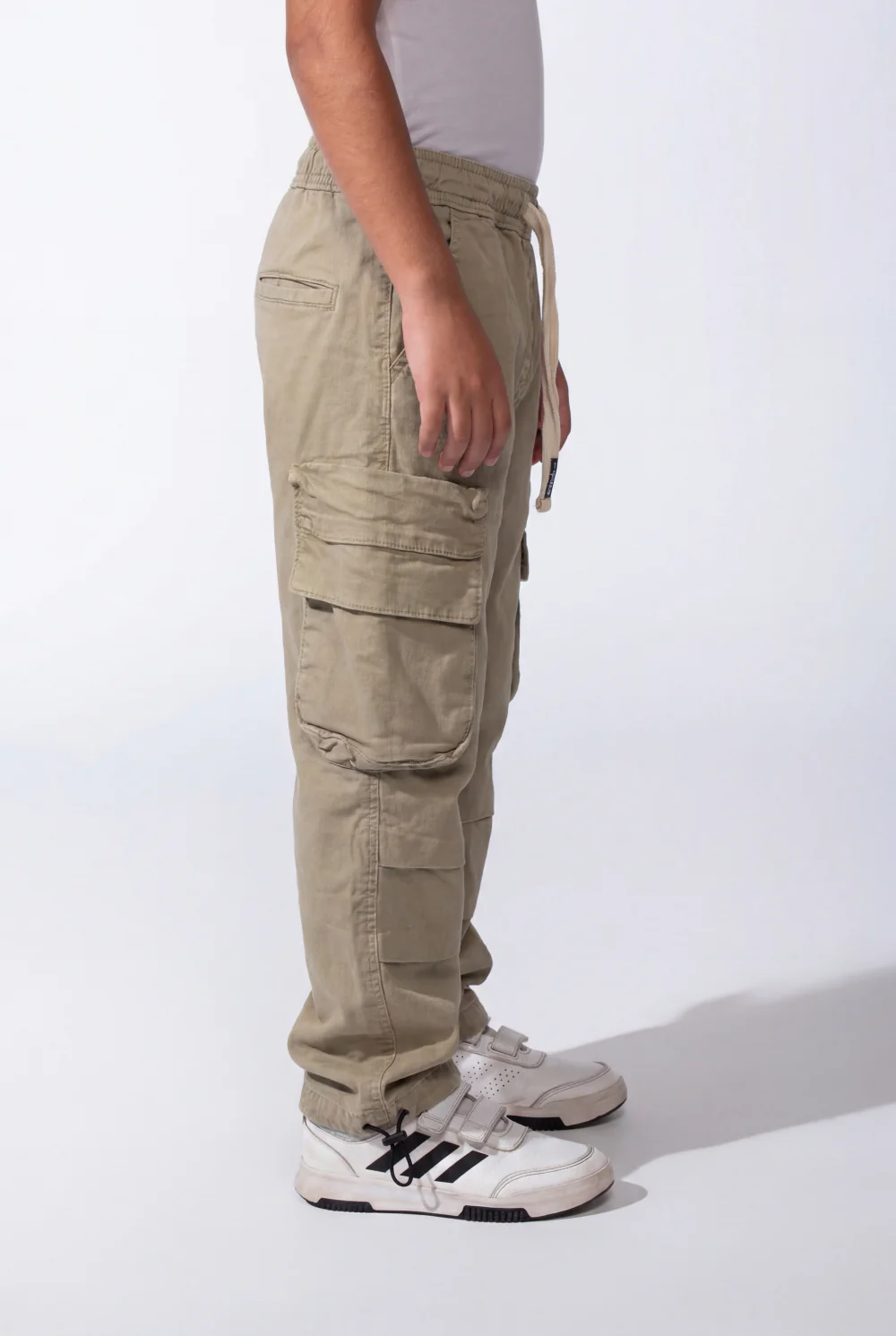 Boy's Wide-Leg Design Elastic Waist Side Cargo Pockets Hams Bungee Cords Versatile Urban Style Cargo Pants - Image 4
