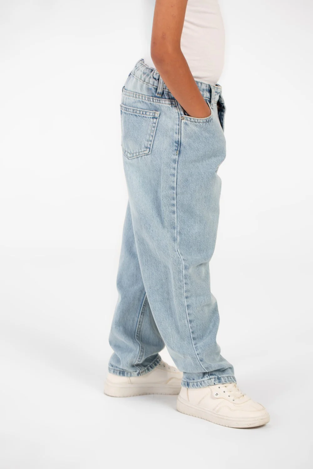 Boy's Wide Leg Jeans Pants With Five Pockets And Modern Design - Image 23