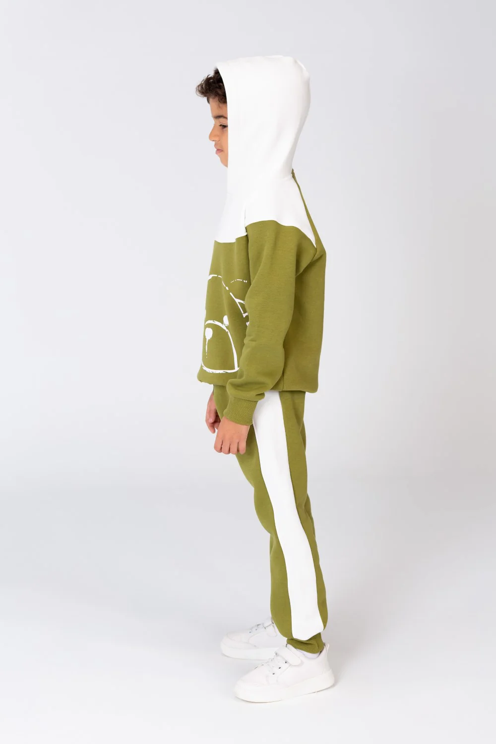 Boy's Winter Training Suit Made Of Two Colors Printed On The Front Made Of Milton Material - Image 11
